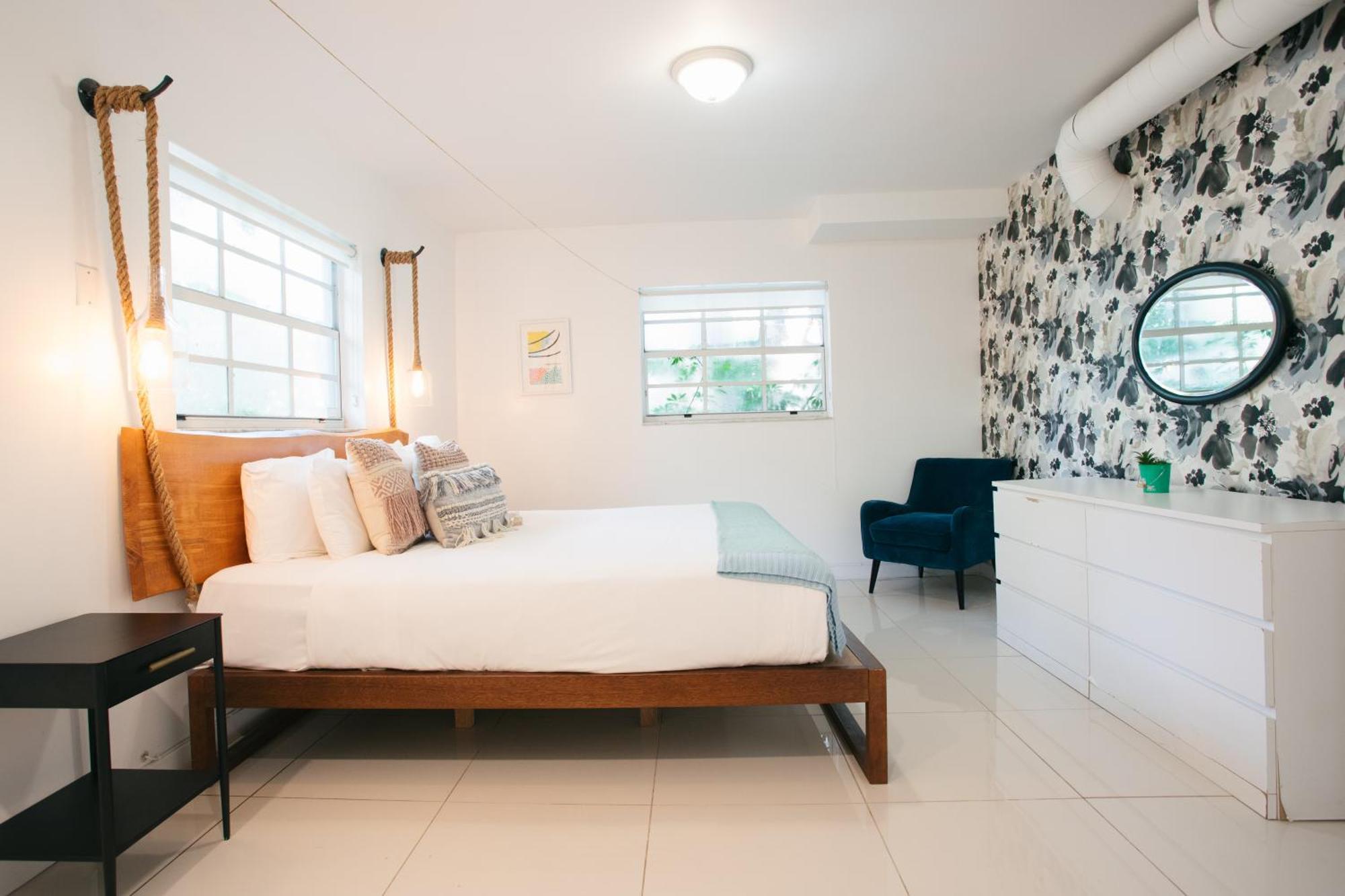 Miami River Inn By Renzzi Room photo