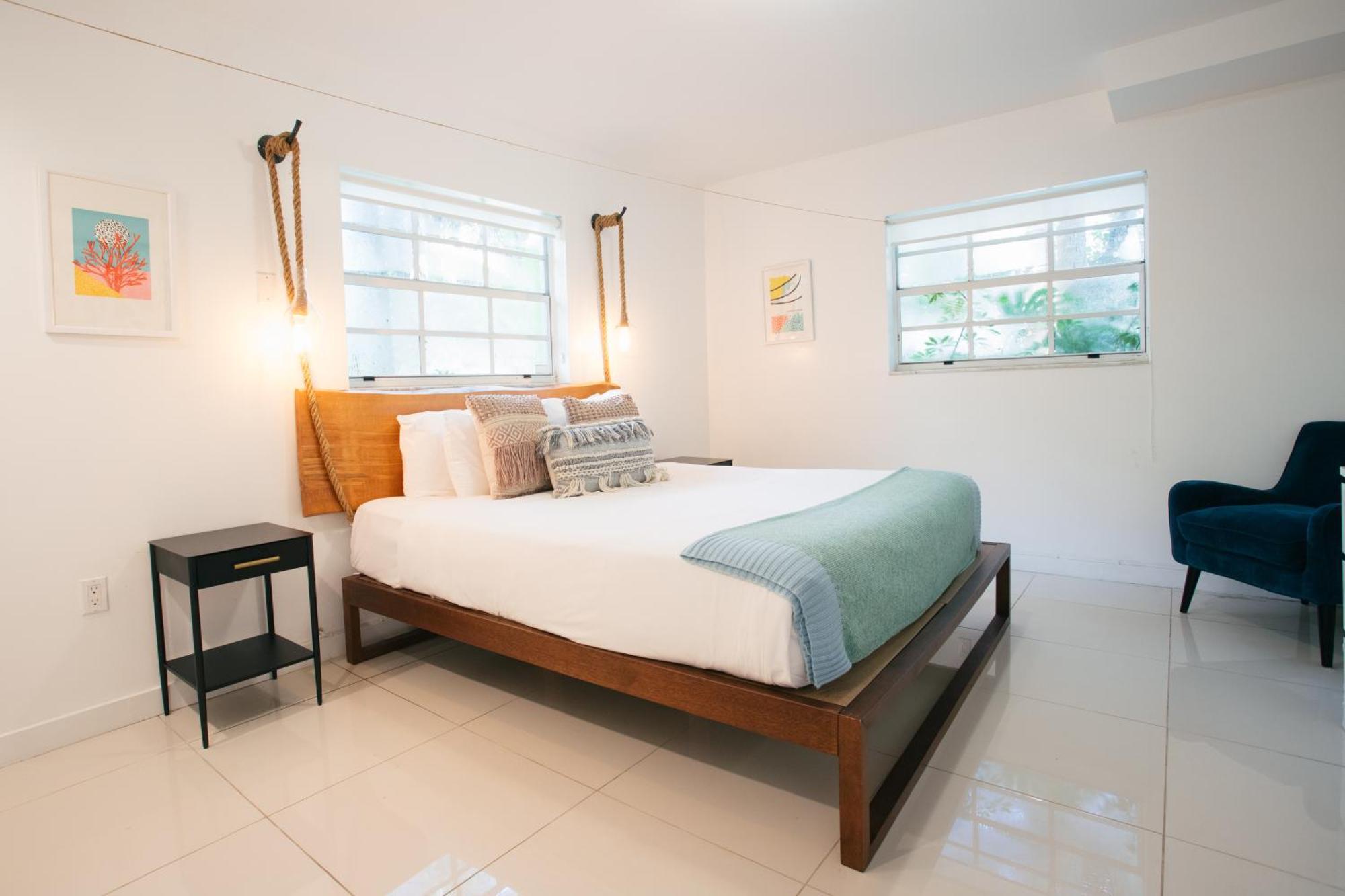 Miami River Inn By Renzzi Room photo